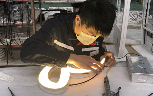 91短视频免费版标识分享LED灯箱91短视频版高清在线观看免费的配电箱和灯具的安装方法